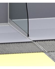 Profil spádový 10mm Al strieborný lesklý, Pravý (1,5m)